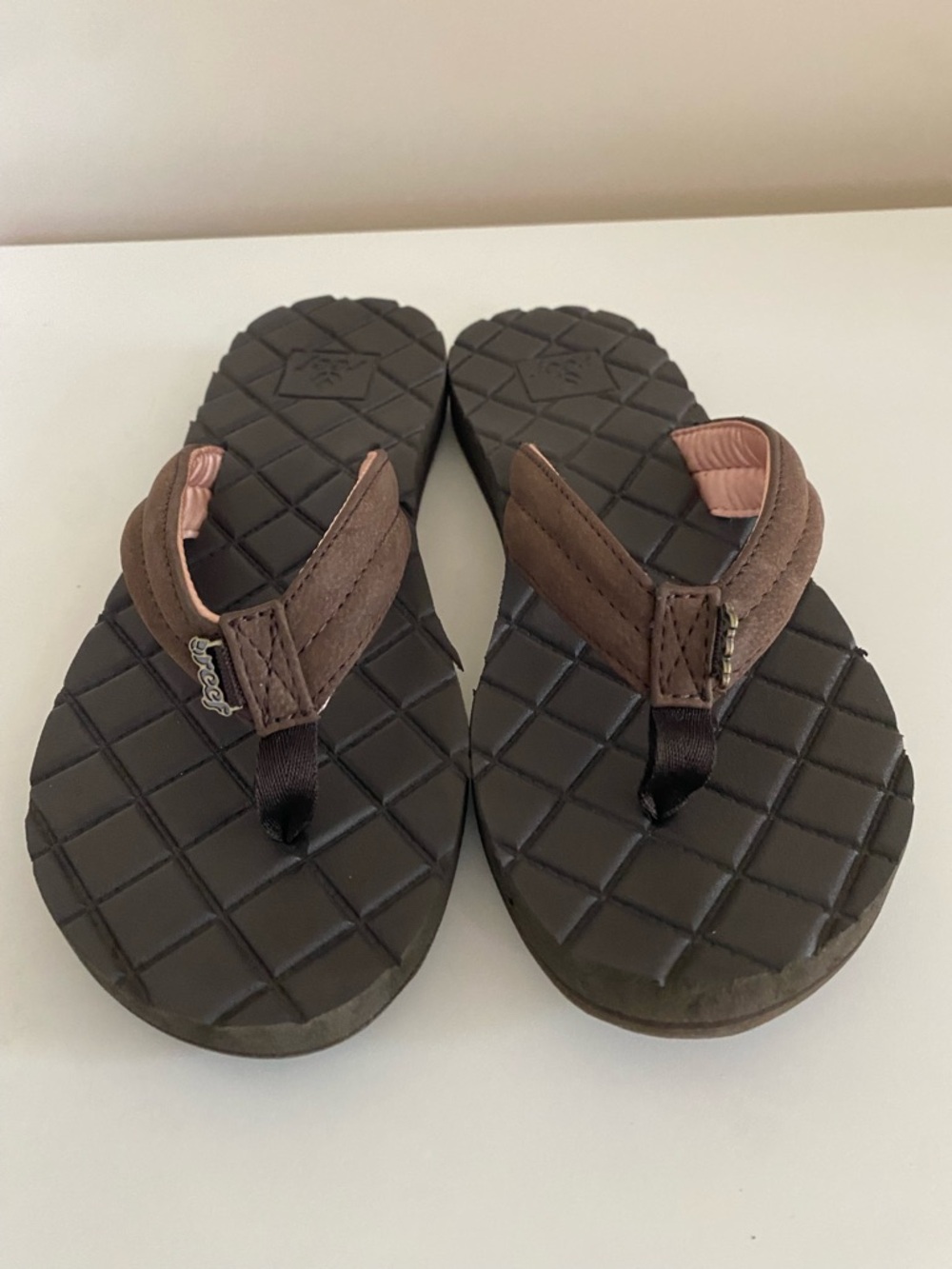 Reef Women's Brown and Pink Quilted Footbed Sandals